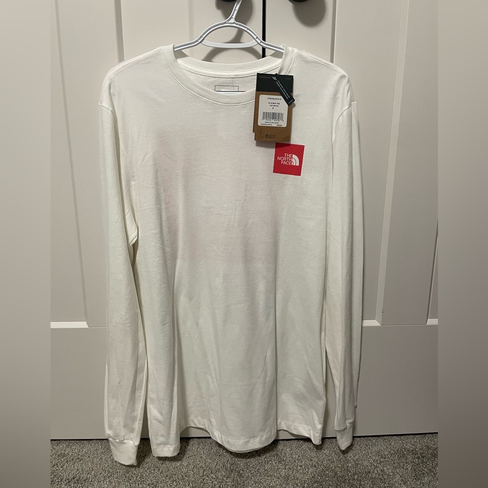 Long sleeve North Face Tee